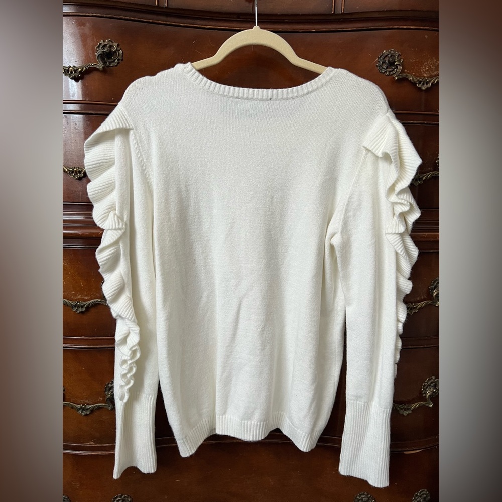 Express Cream Sweater - Picture 2 of 3